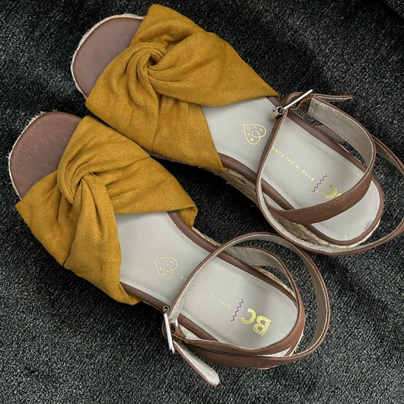 Yellow wedge sandal by BC (born in California) - Picture 7 of 9